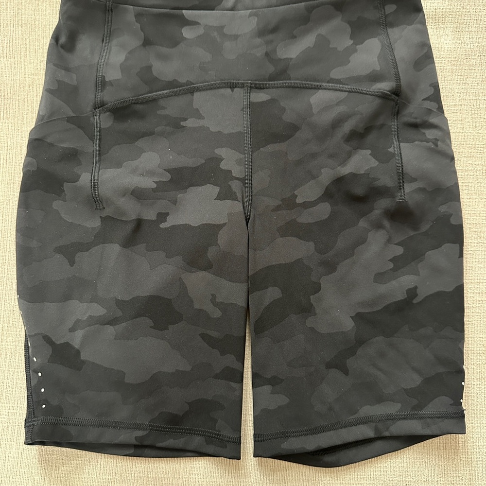 Lululemon Swift Speed HR 8” Black Camo Bike Shorts
